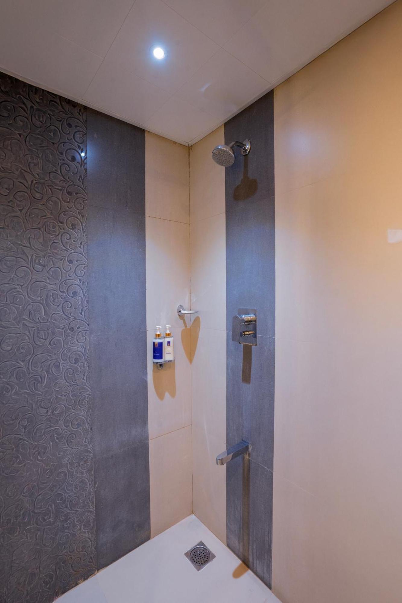 Park Avenue Hotel Nungambakkam Ченнаї Екстер'єр фото