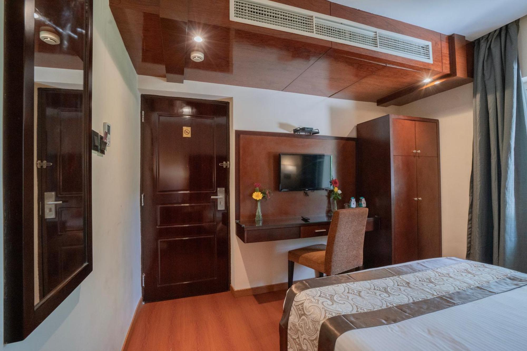 Park Avenue Hotel Nungambakkam Ченнаї Екстер'єр фото