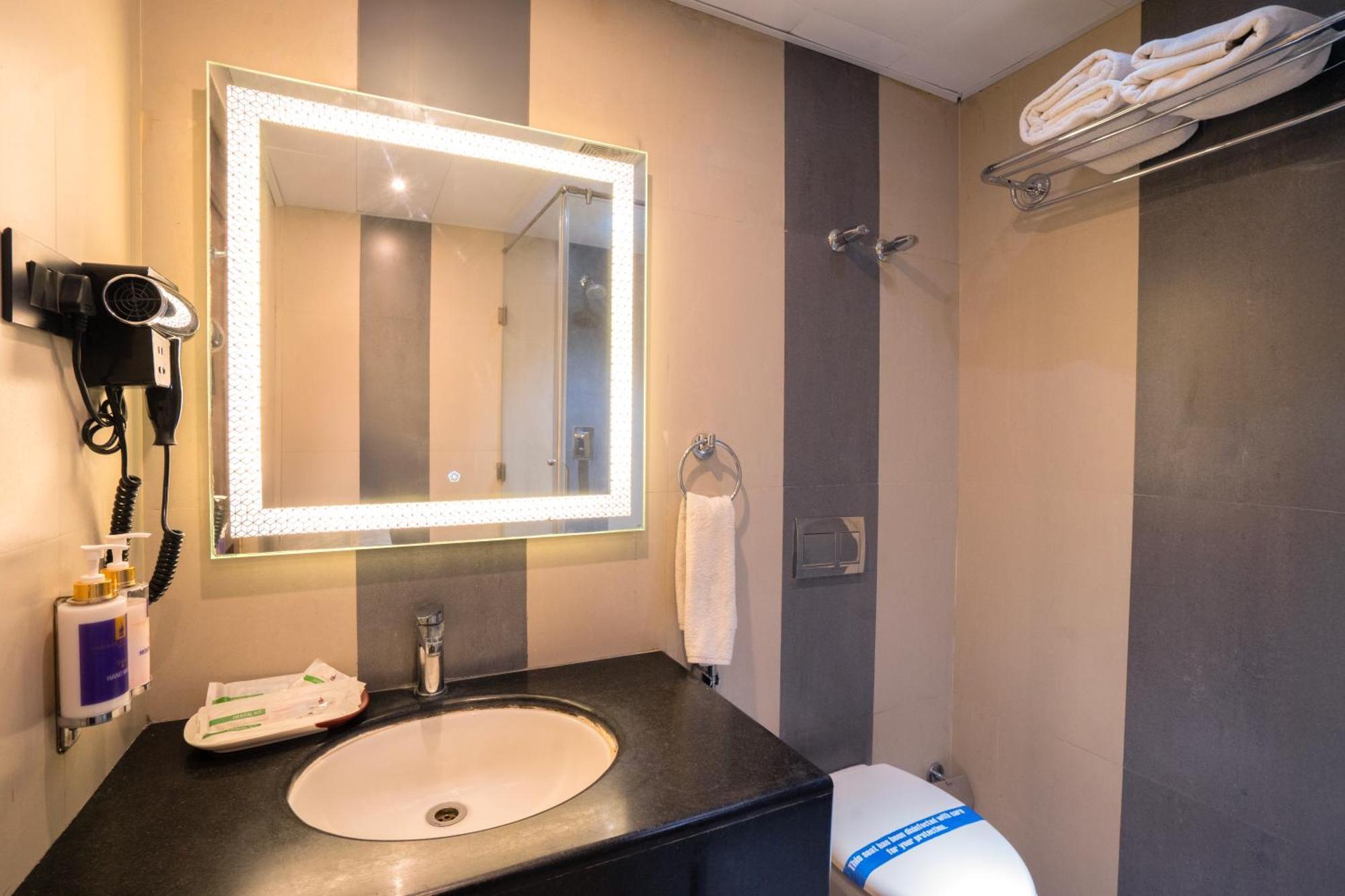 Park Avenue Hotel Nungambakkam Ченнаї Екстер'єр фото